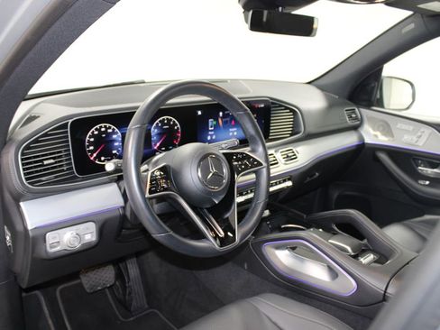 Used 2025 Mercedes-Benz GLS 450 4MATIC image 22