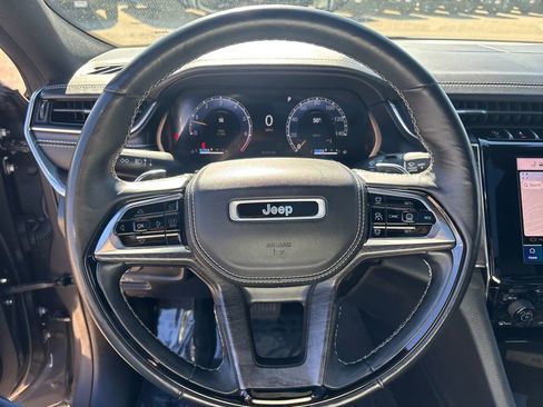 Used 2022 Jeep Grand Cherokee Overland w/ Adv Protech Group III AWD/4WD image 20