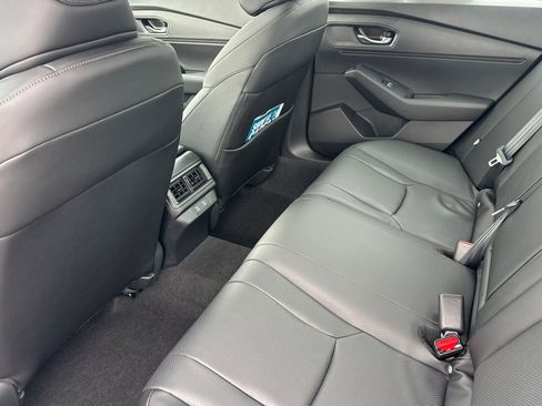 Used 2025 Honda Accord Sport image 13