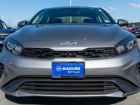 Used 2023 Kia Forte LXS image 3