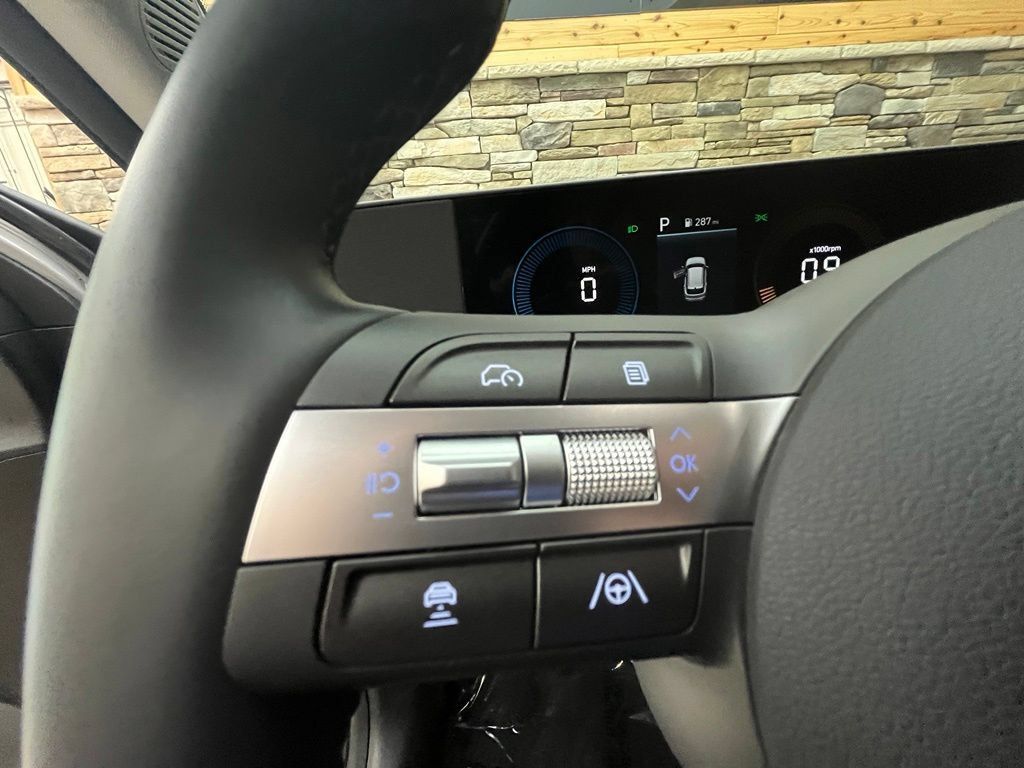 Certified 2026 Hyundai Kona SEL Sport AWD/4WD image 39