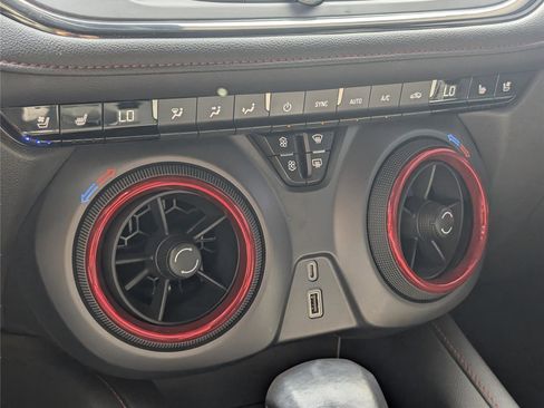 Used 2021 Chevrolet Blazer RS w/ Enhanced Convenience Package image 19