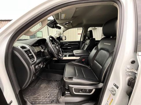 Used 2022 RAM 1500 Laramie AWD/4WD image 14