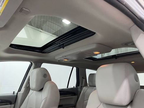 Used 2016 Buick Enclave Leather image 13
