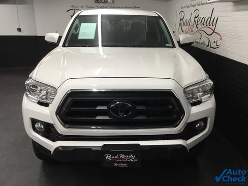 Used 2021 Toyota Tacoma SR5 image 4
