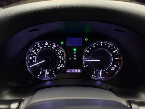 Used 2011 Lexus IS 250C image 36