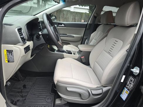 Used 2018 Kia Sportage LX image 26