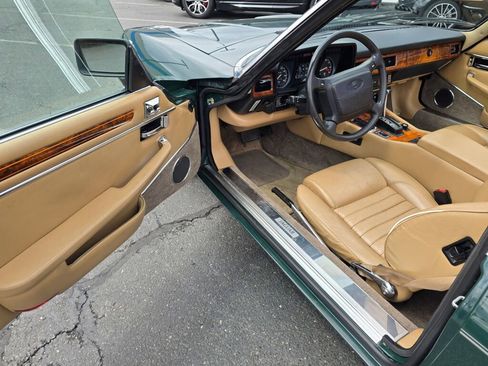 Used 1990 Jaguar XJS V12 Convertible image 16