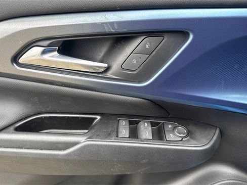 Certified 2024 Chevrolet Equinox EV LT image 12