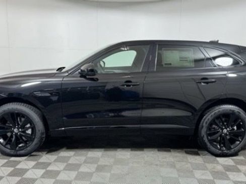 New 2026 Jaguar F-PACE R-Dynamic S AWD/4WD image 8