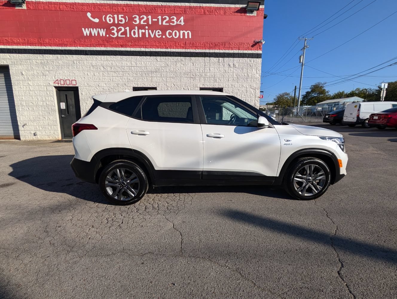 Used 2023 Kia Seltos LX AWD/4WD image 5