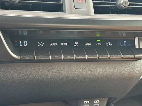 New 2026 Lexus UX 300h AWD image 18