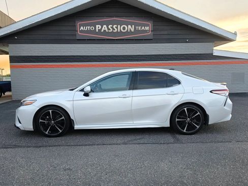 Used 2020 Toyota Camry XSE w/ Navigation Package FWD image 2