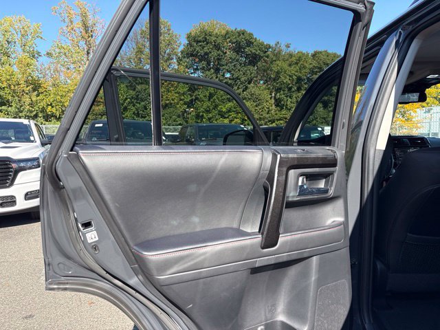 Used 2024 Toyota 4Runner TRD Off-Road Premium w/ Off Road Premium Plus Package AWD/4WD image 39