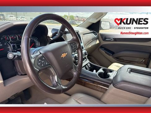 Used 2019 Chevrolet Suburban LT AWD/4WD image 34