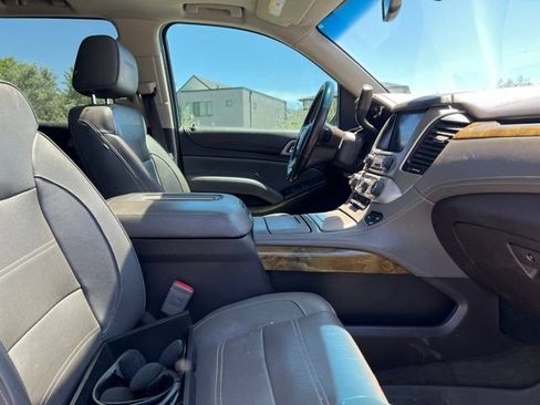 Used 2017 GMC Yukon Denali w/ Open Road Package AWD/4WD image 15