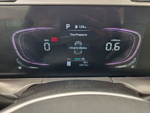 Used 2025 Kia Telluride S FWD image 14