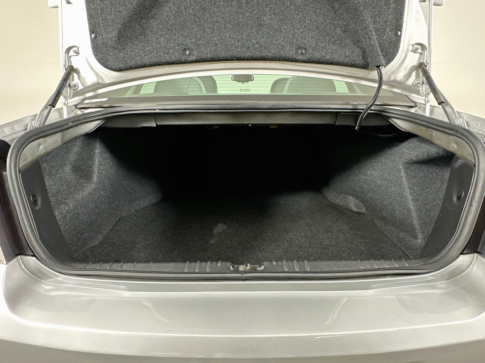 Used 2012 Chevrolet Impala LS FWD image 27