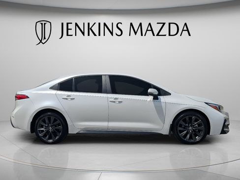 Used 2026 Toyota Corolla SE FWD image 9