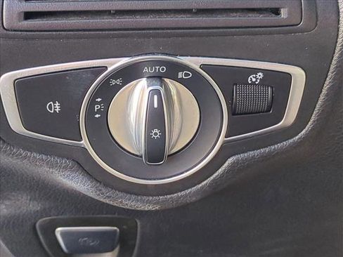 Used 2020 Mercedes-Benz GLC 300 image 14