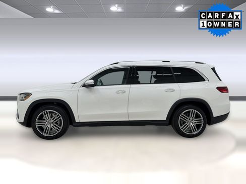 Used 2025 Mercedes-Benz GLS 450 4MATIC image 2