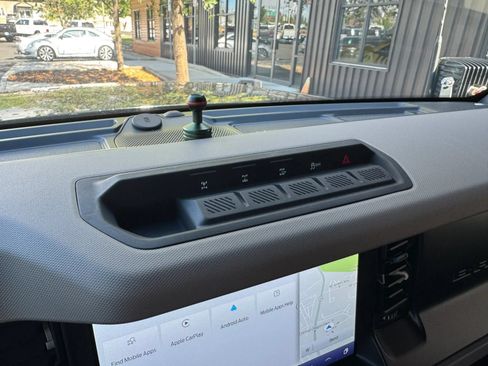 Used 2022 Ford Bronco Wildtrak AWD/4WD image 21