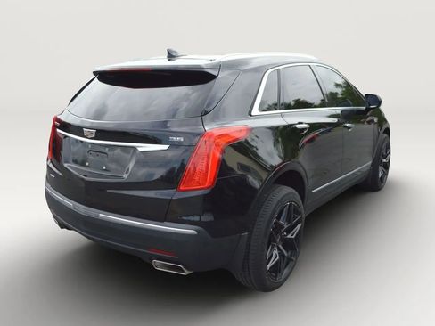 Used 2018 Cadillac XT5 Luxury w/ Driver Awareness Package AWD/4WD image 8