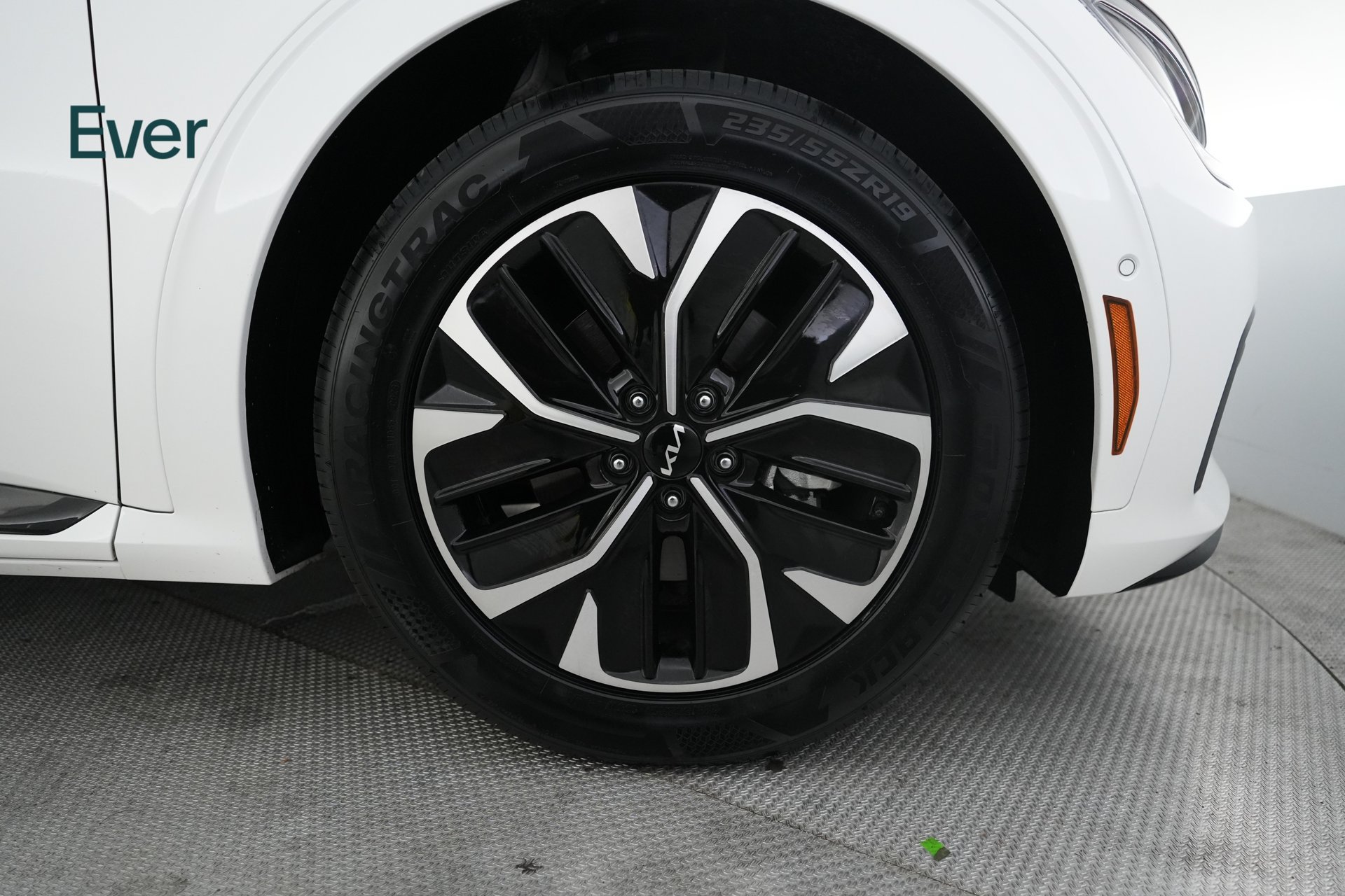 Used 2024 Kia EV6 GT-Line RWD image 20