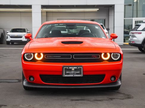 Used 2022 Dodge Challenger R/T image 2