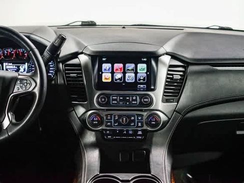 Used 2017 Chevrolet Suburban LS w/ All-Season Package image 12