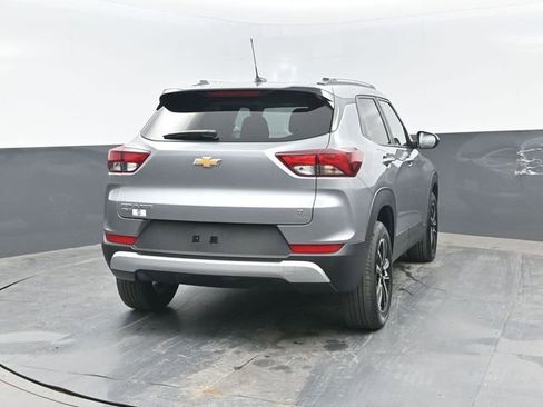 Used 2025 Chevrolet TrailBlazer LT AWD/4WD image 19