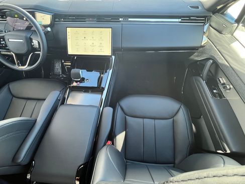 New 2026 Land Rover Range Rover Sport Dynamic SE AWD/4WD image 34