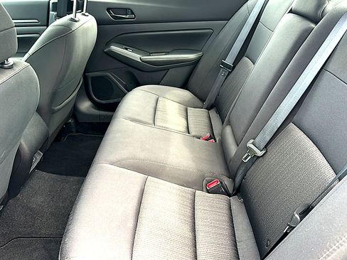 Used 2025 Nissan Altima 2.5 SV FWD image 18