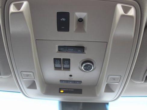 Used 2015 GMC Yukon Denali w/ Premium Package image 35