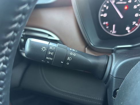 Used 2023 Subaru Outback Touring image 32