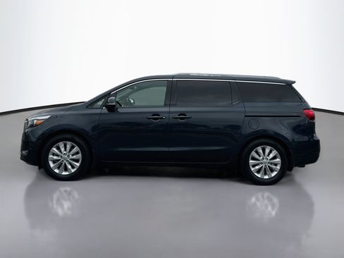 Used 2016 Kia Sedona EX FWD image 4