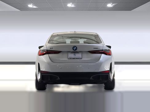 Certified 2023 BMW i4 eDrive35 RWD image 9