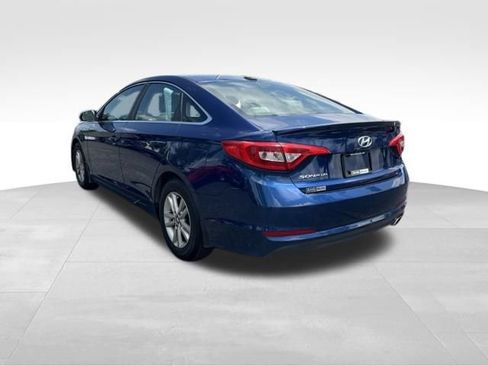 Used 2016 Hyundai Sonata SE w/ Cargo Package FWD image 5