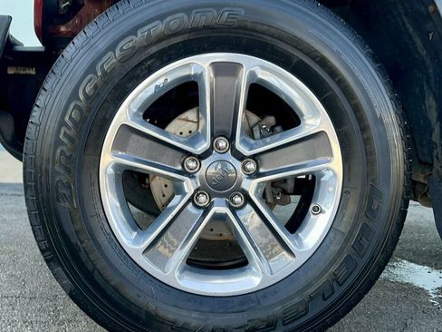 Used 2010 Jeep Wrangler Unlimited Sport AWD/4WD image 19