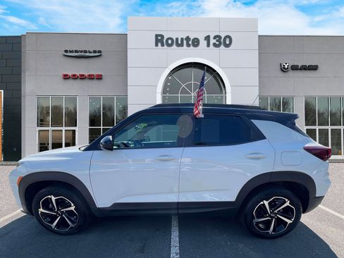 Used 2021 Chevrolet TrailBlazer RS w/ Technology Package AWD/4WD image 5