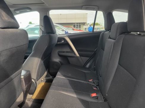Used 2015 Toyota RAV4 XLE image 8