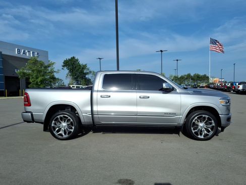 Used 2022 RAM 1500 Limited w/ Body Color Bumper Group AWD/4WD image 2