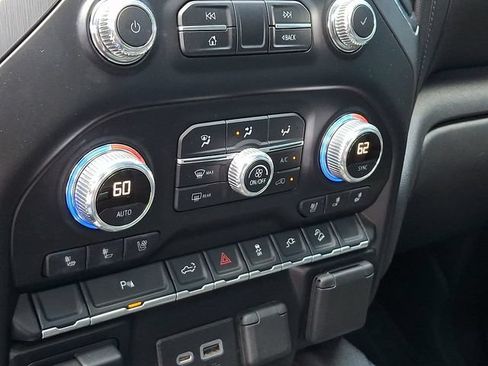 Used 2021 GMC Sierra 1500 Denali AWD/4WD image 16