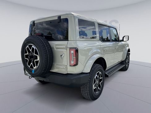New 2025 Ford Bronco Outer Banks image 7