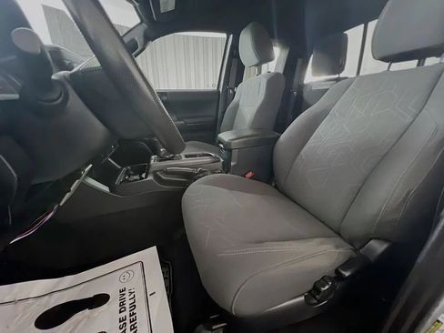 Used 2019 Toyota Tacoma TRD Off-Road image 22