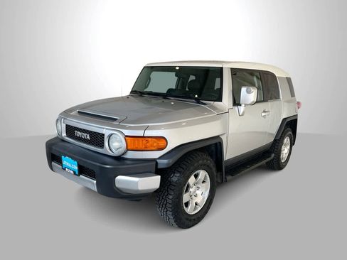 Used 2007 Toyota FJ Cruiser 4WD image 1