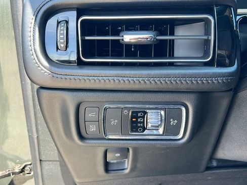 Used 2022 Lincoln Nautilus Reserve AWD/4WD image 21