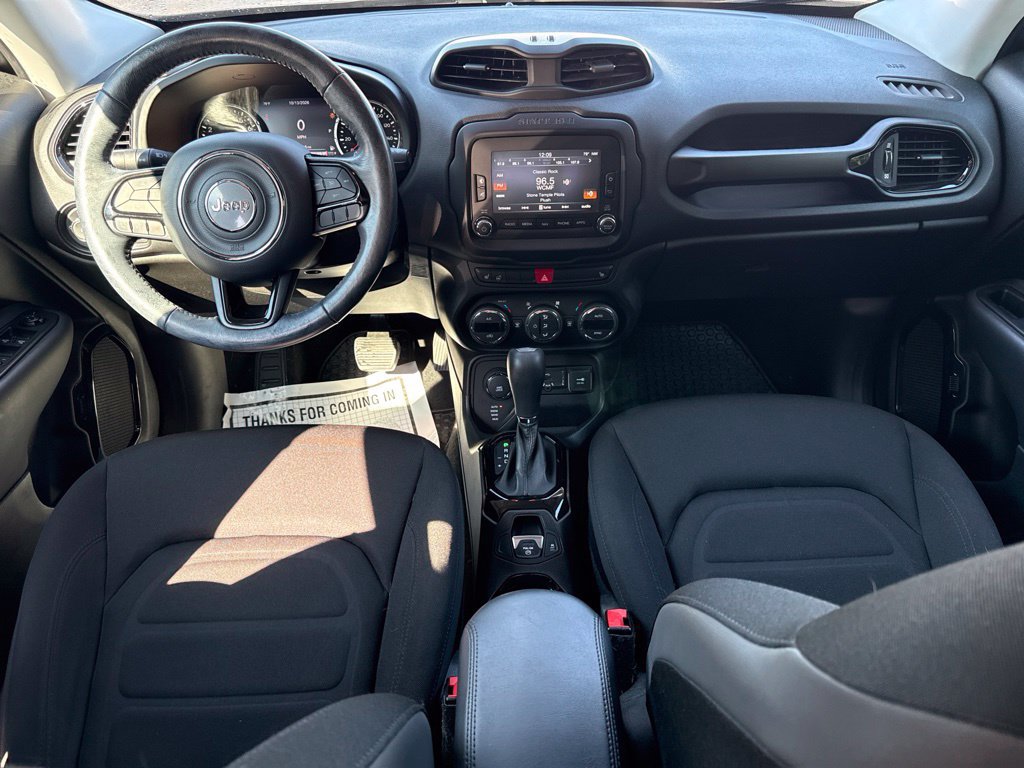 Used 2017 Jeep Renegade Altitude AWD/4WD image 16