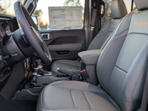 New 2026 Jeep Gladiator Mojave image 10