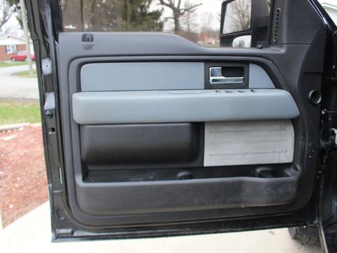 Used 2012 Ford F150 XLT w/ XLT Chrome Pkg image 11